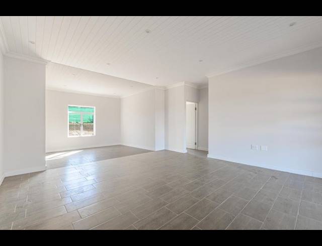 3 BEDROOM TOWNHOUSE FOR SALE IN GREENDALE